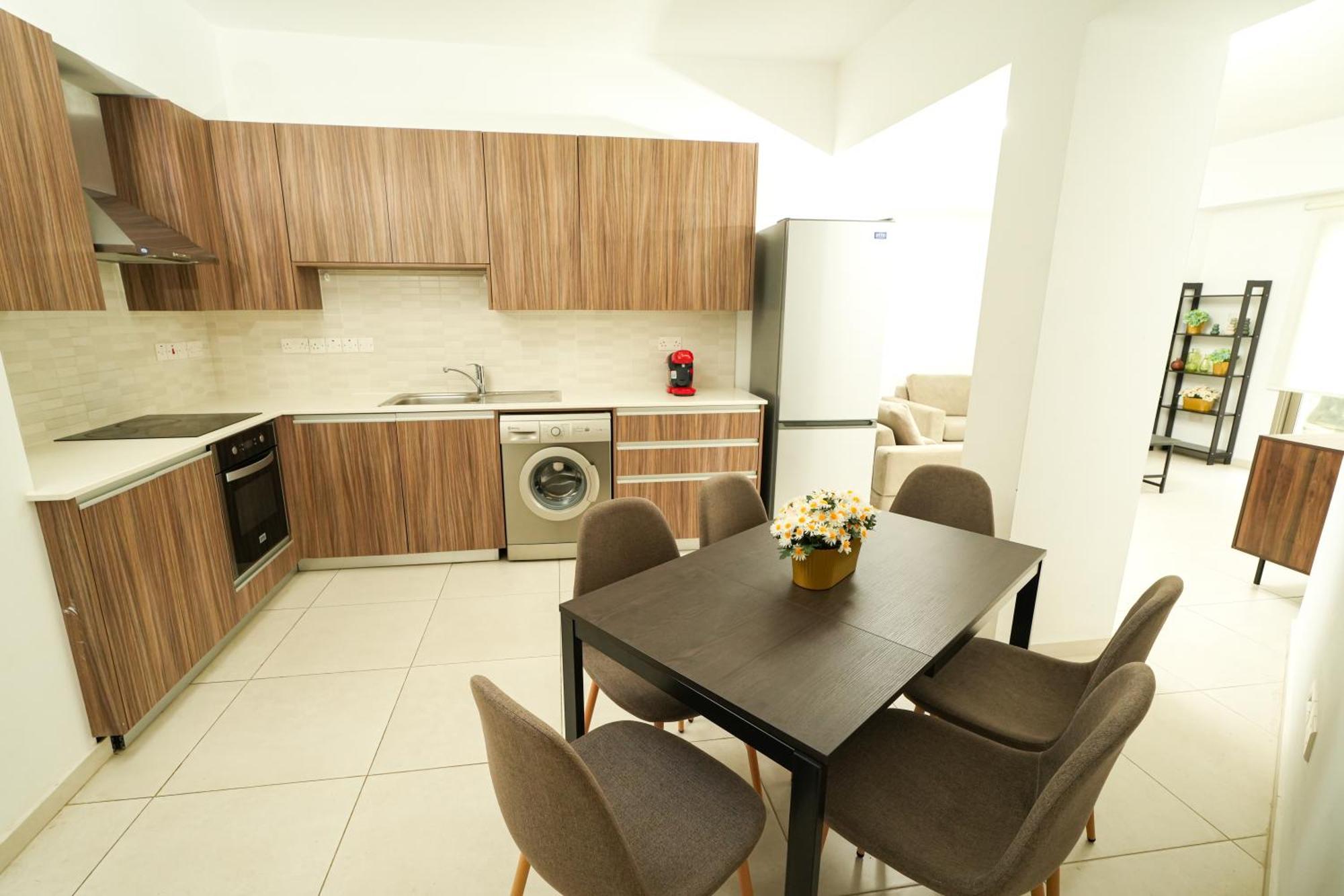 Halcyon Central Apartment Lárnaka Eksteriør bilde