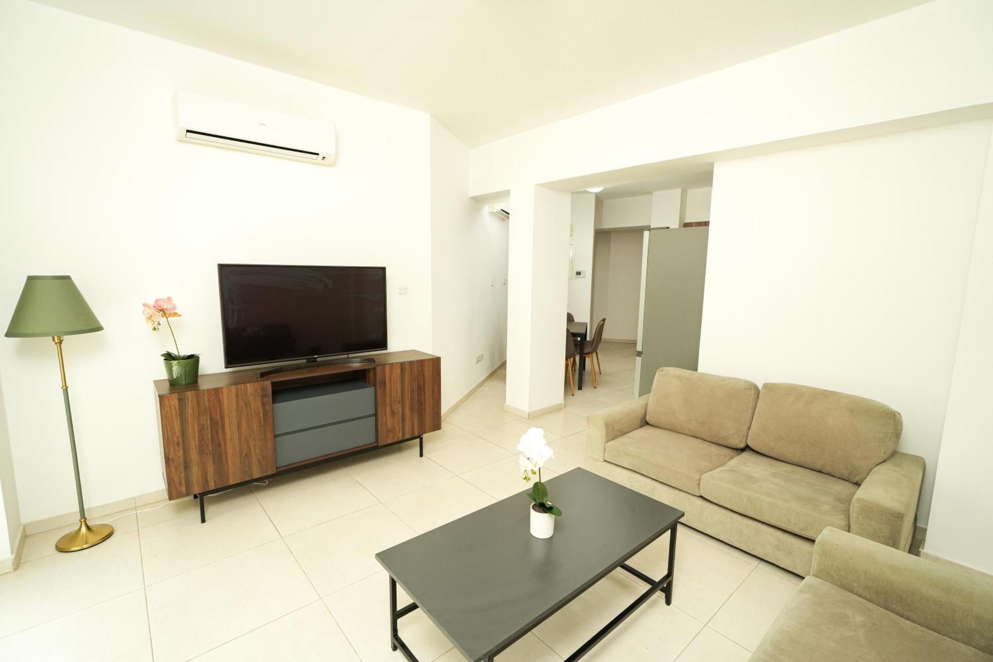 Halcyon Central Apartment Lárnaka Eksteriør bilde